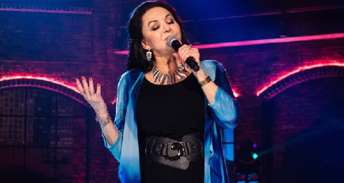 Crystal Gayle at PV Concert Hall